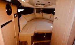 Festa in barca con skipper Como